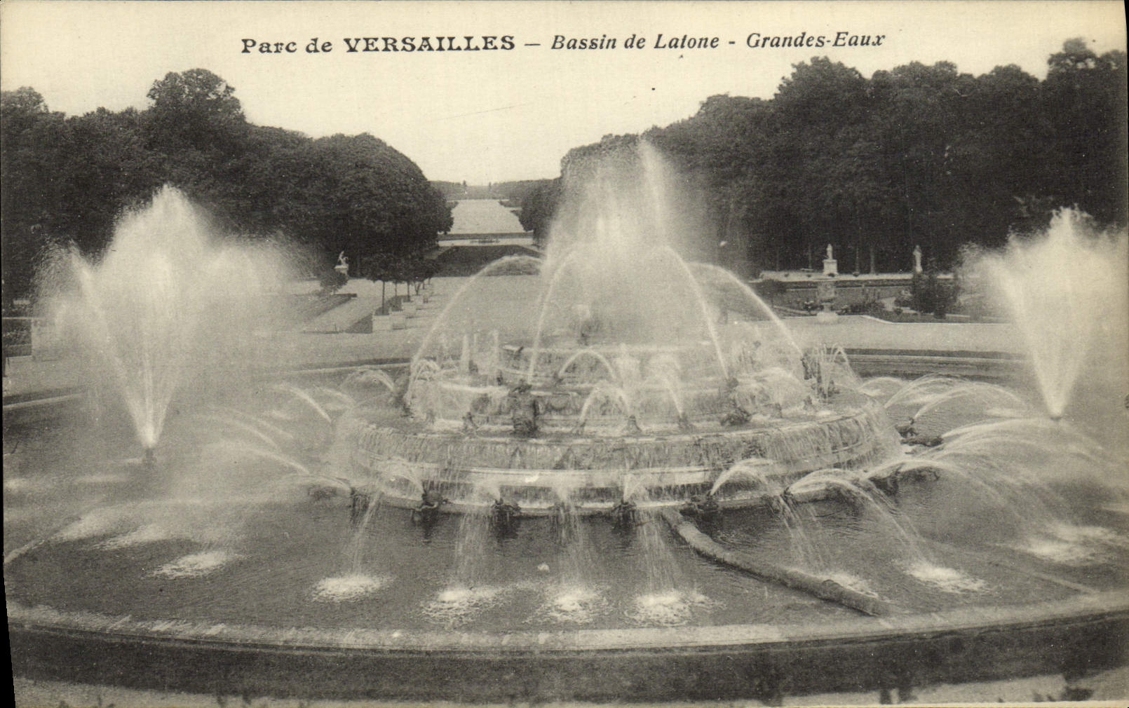 Lavabo de Versalles de la POSTAL de la VENDIMIA del agua grande de Latone