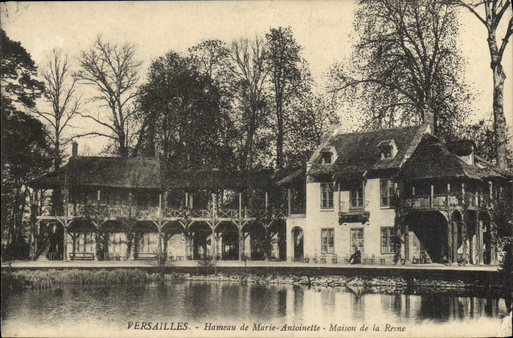 CPA Versailles Hameau de Marie Antoinette Maison de La Reine