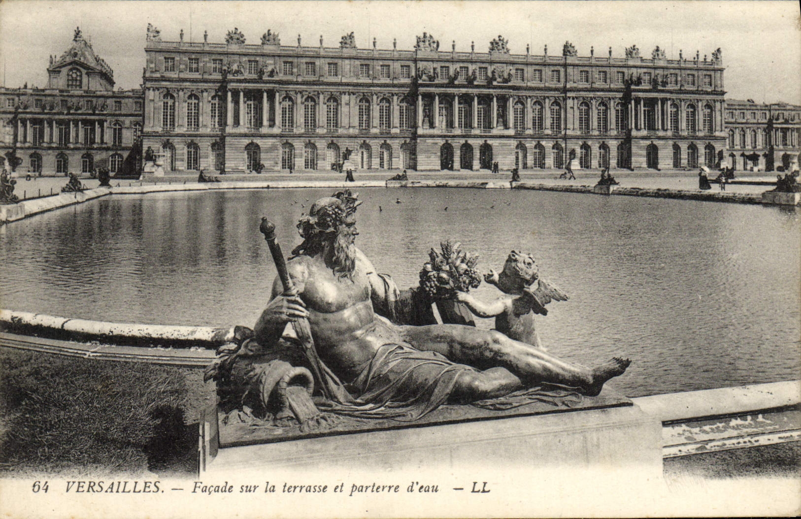 CPA Versailles Facade Sur la Terrasse et Parterre d'eau