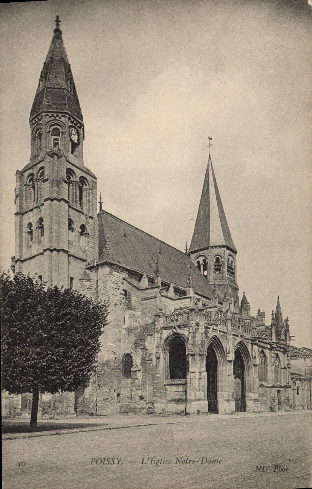 CPA Poissy L'Eglise Notre Dame