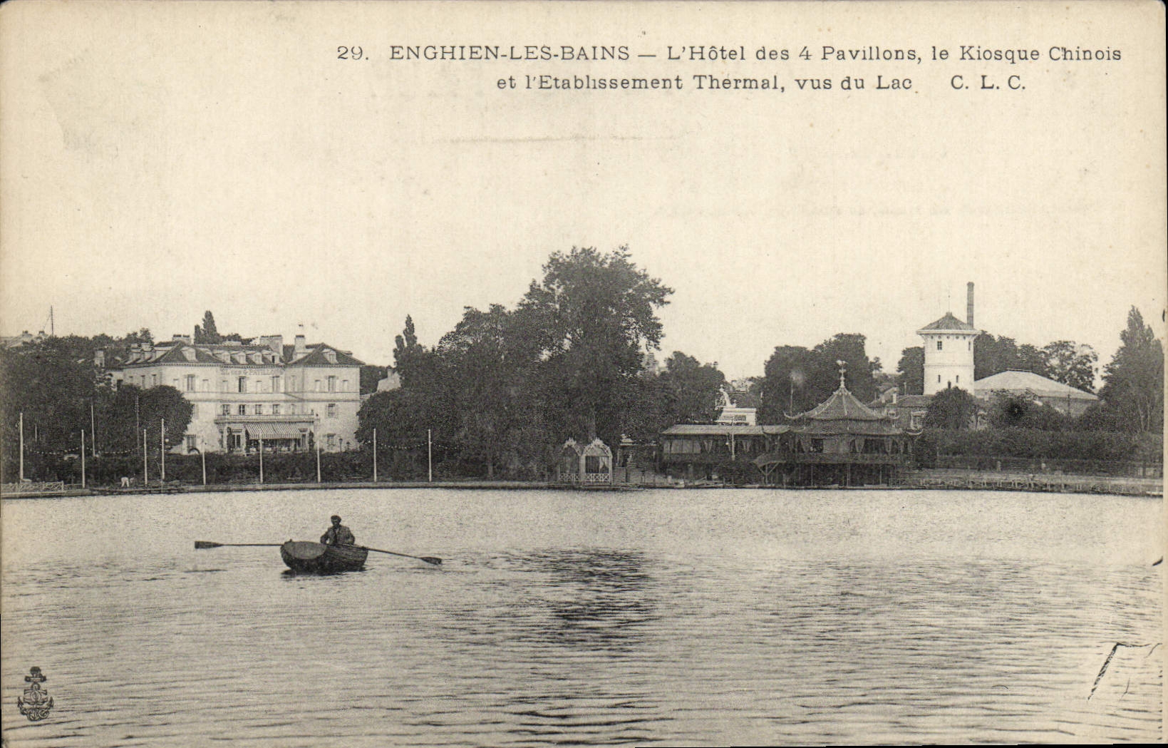 CPA Enghien Les Bains L'Hotel des Pavillon le Kiosque chinois et l'etablissement thermal vus du lac