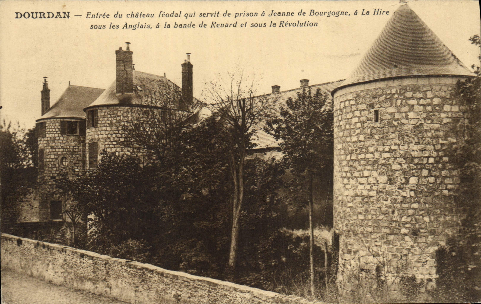 POSTAL Dourdan de la VENDIMIA entrado del castillo feudal
