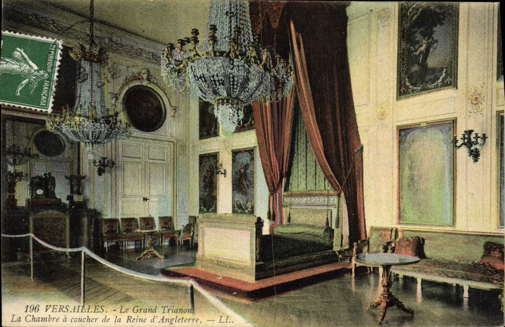 CPA Versailles Le Grand Trianon La chambre a coucher de la reine d'Angleterre
