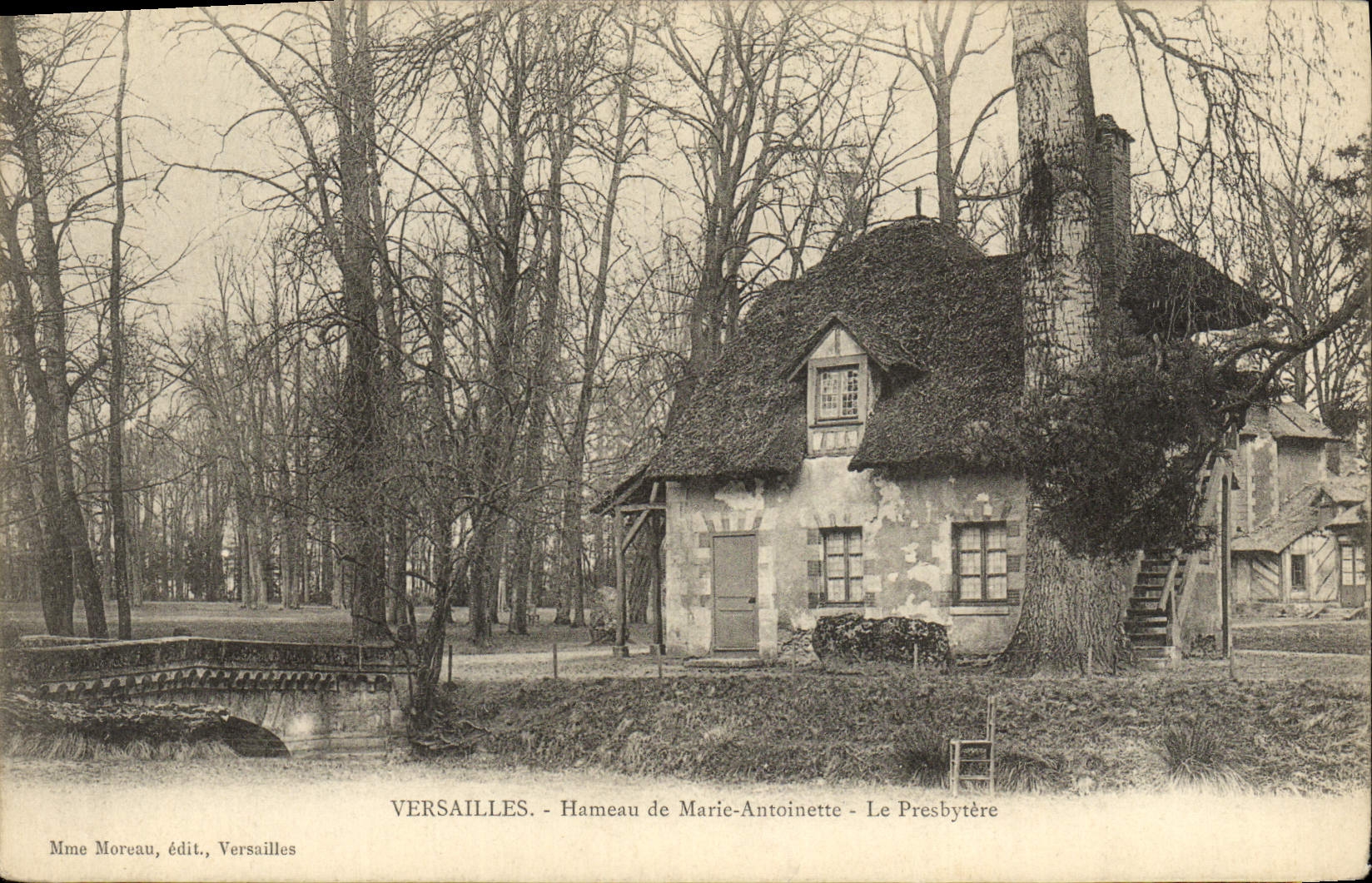CPA Versailles Hameau de Marie Antoinette Le Presbytere