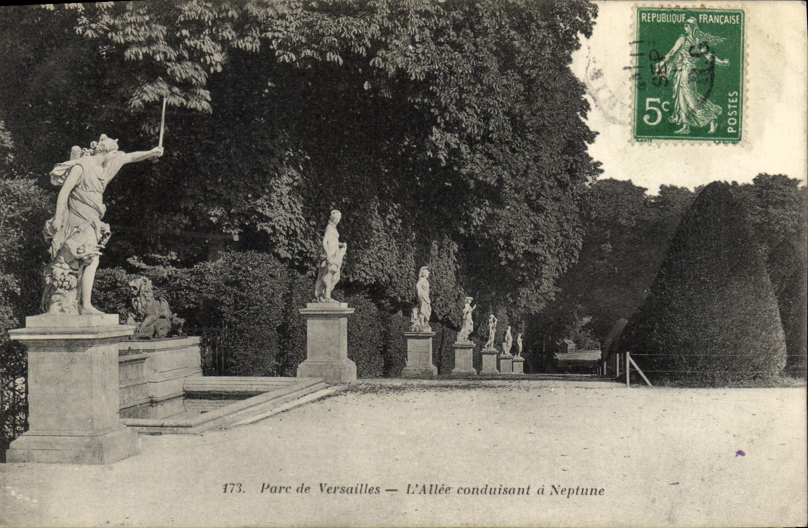CPA Versailles L'Allee Conduisant a Neptune