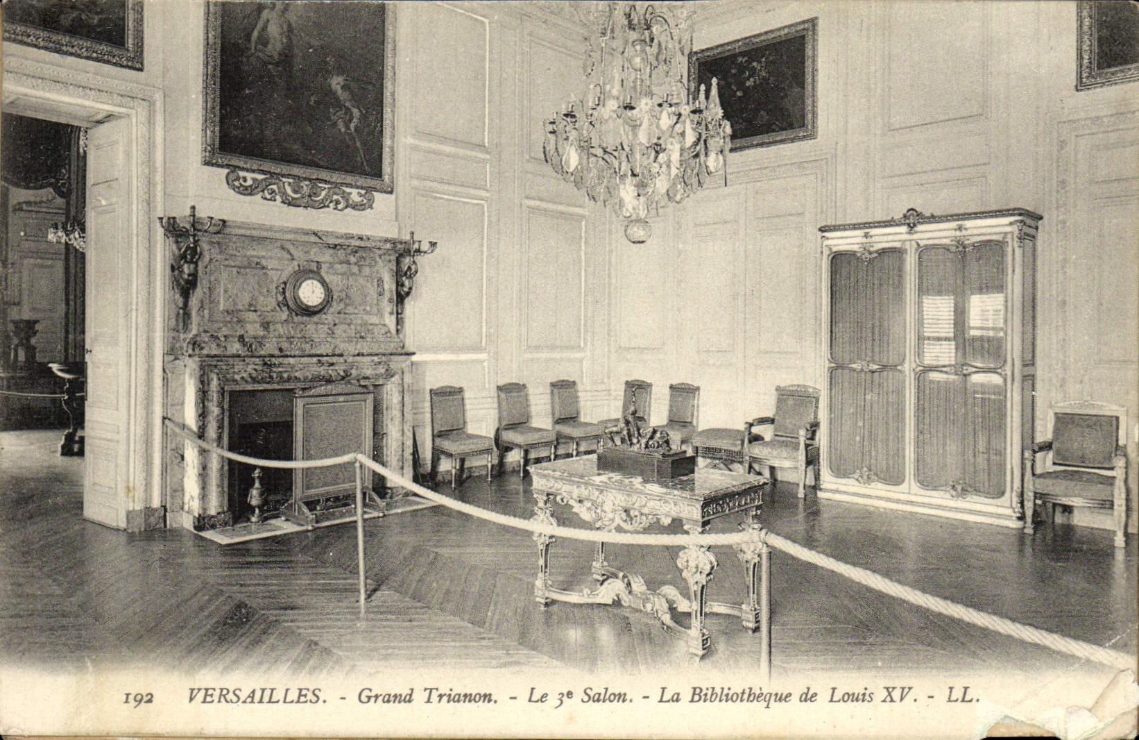 Chart recto towards oA Versailles Large Trianon Living room Bibliotbheque perystyle