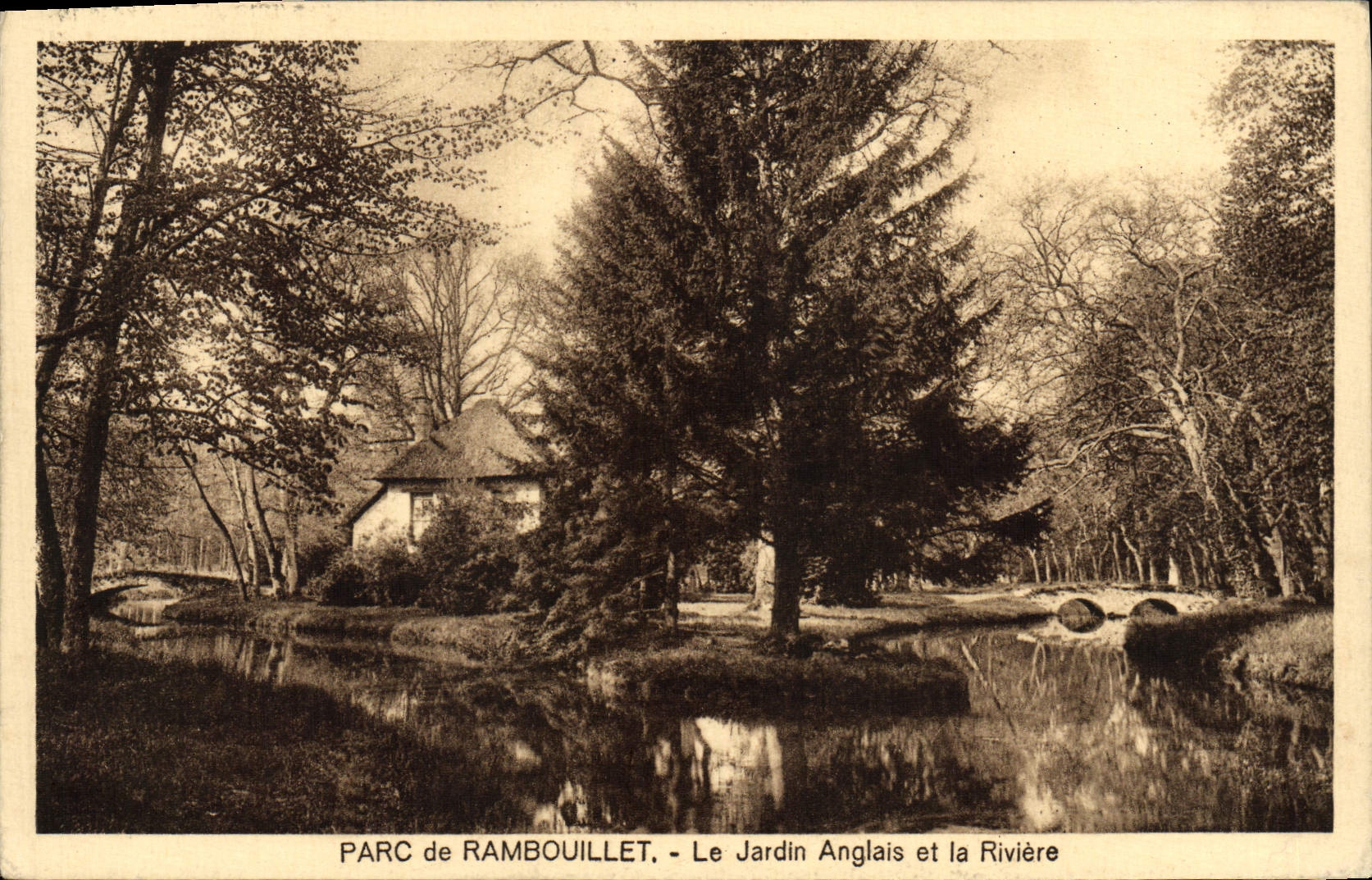 Parque de la POSTAL de la VENDIMIA de Rambouillet el jardín inglés y el laboratorio Miller Rambouillet de la publicidad del río