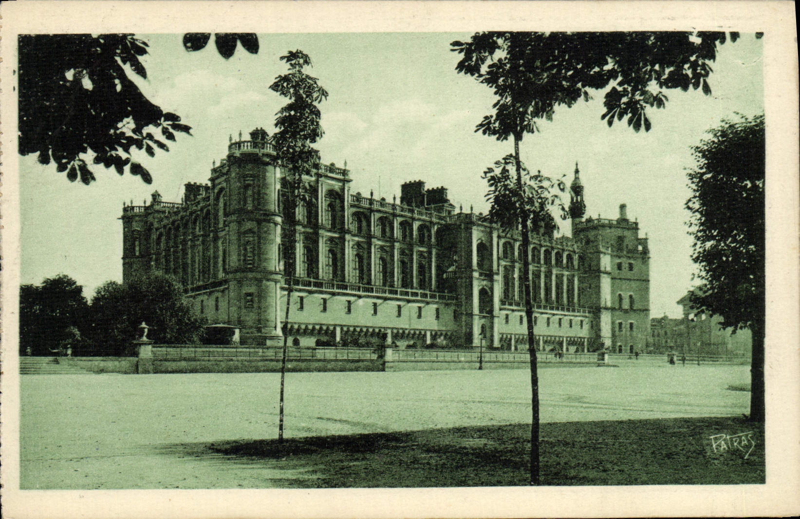 CPA Saint Germain En Laye Le chateau