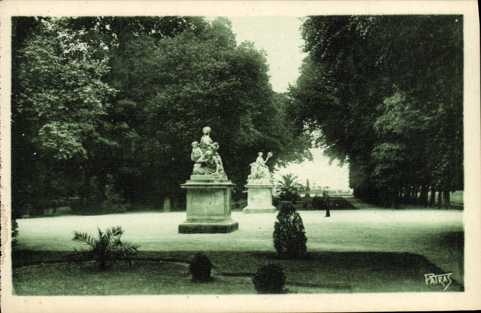 CPA Saint Germain En Laye L'allee centrale