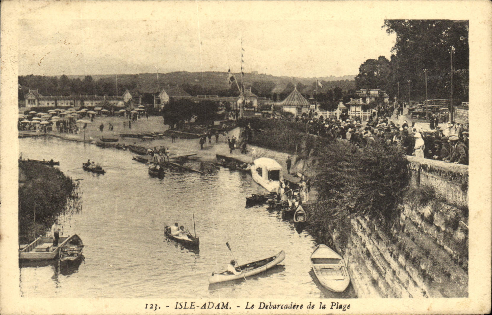 VINTAGE POSTCARD Isle Adam the Unloading dock Of the Beach