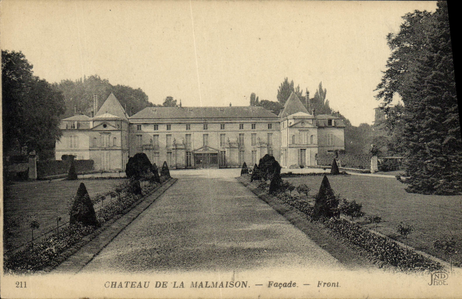 CPA Chateau De La Malmaison Facade