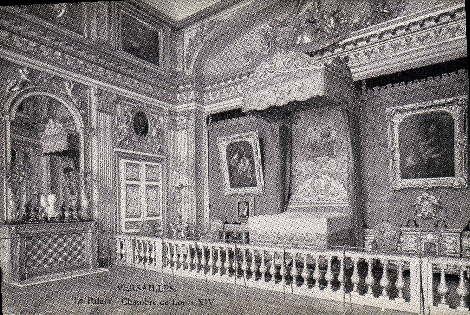 CPA Versailles Le Palais Chambre de Louis XIV