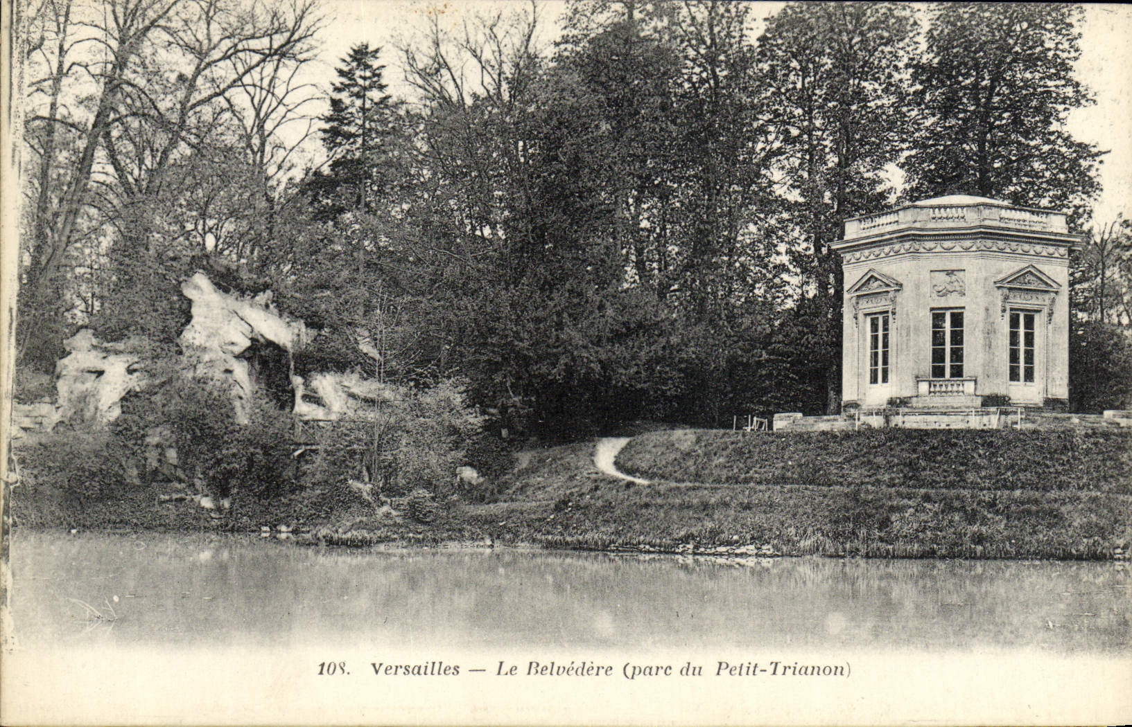 CPA Versailles Le Belvedere Parc du petit Trianon