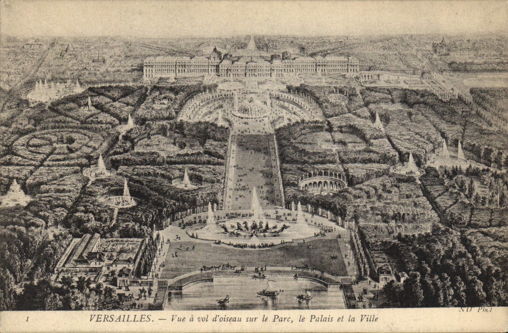 CPA Versailles Vue A Vol D'Oiseau Sur Le Parc Le Palais Et La Ville