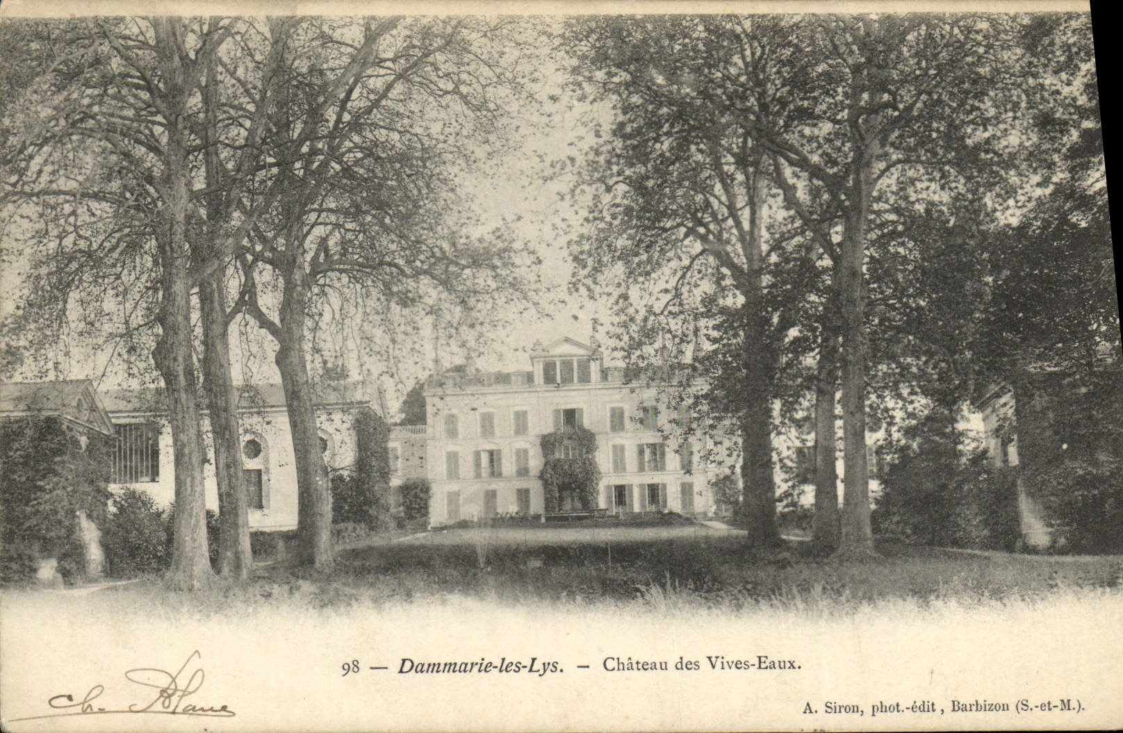 VINTAGE POSTCARD Dammarie the Lilies Castle Of the Sharp Water