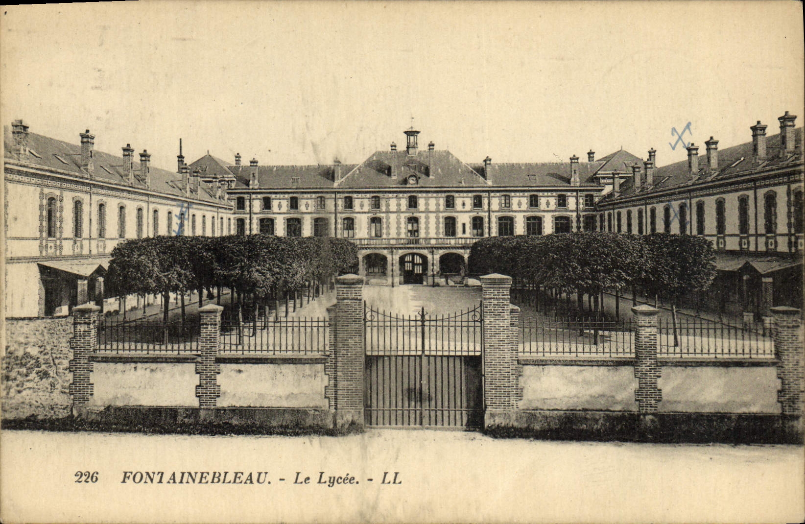 CPA Fontainebleau Le Lycee