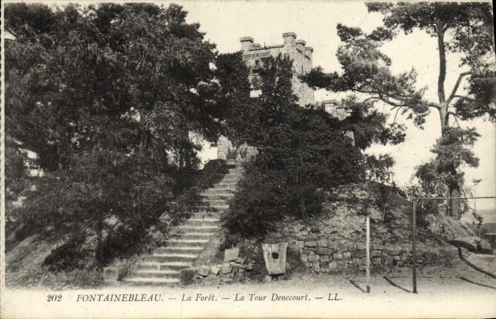 CPA Fontainebleau La Foret La Tour Denecourt
