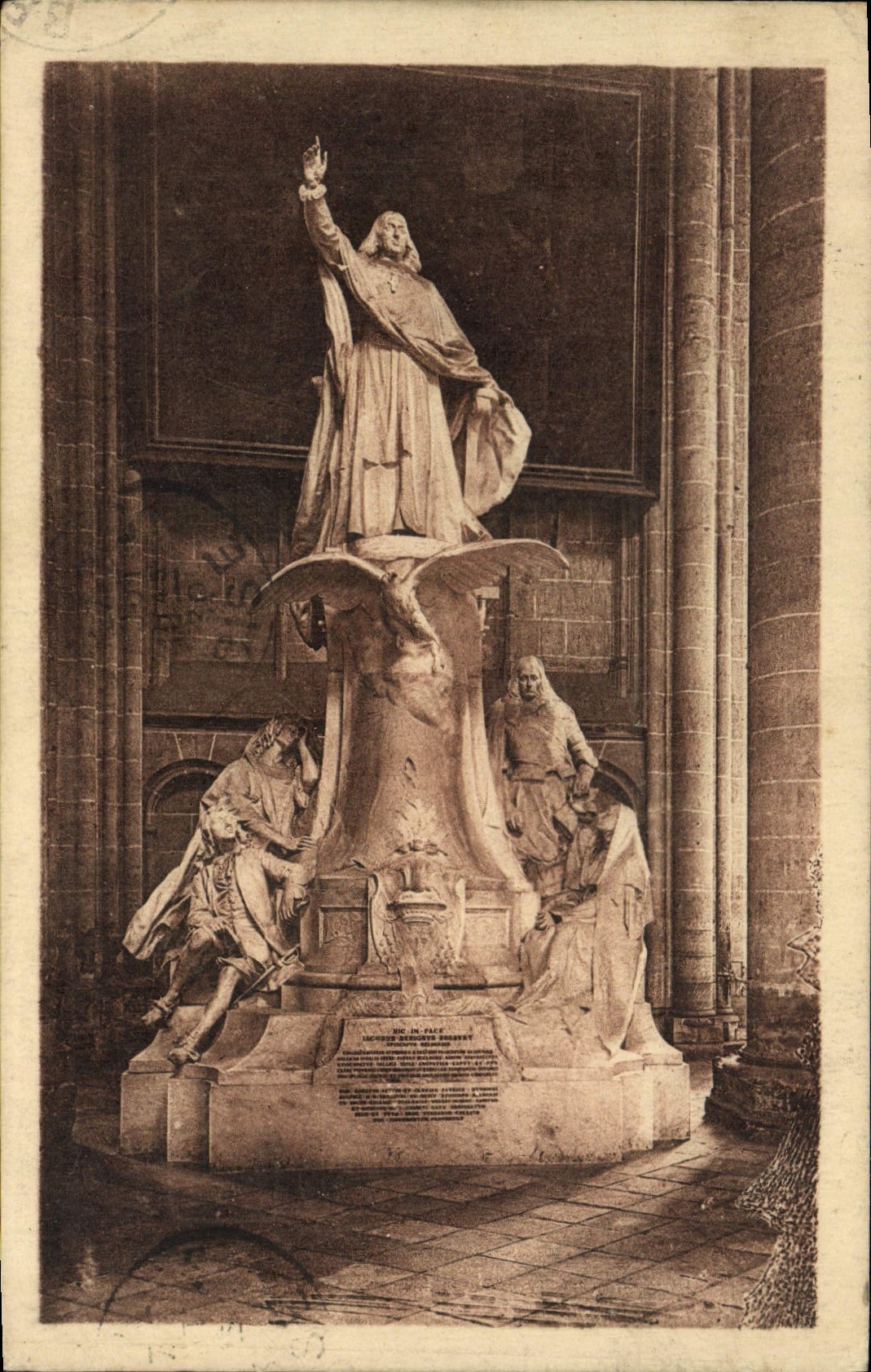 CPA Meaux La Cathedrale Bossuet Eveque De Meaux