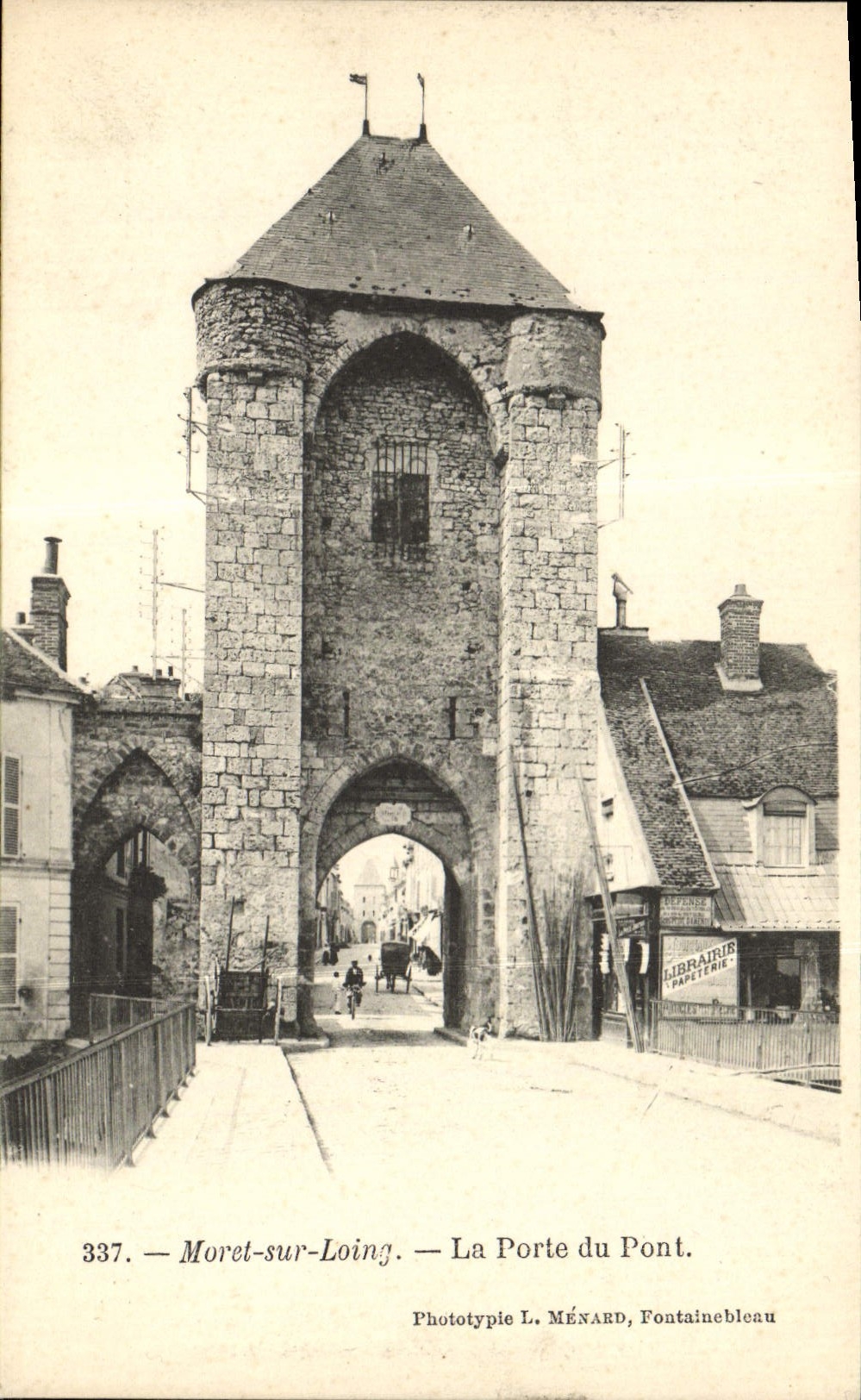 CPA Moret Sur Loing La Porte Du Pont