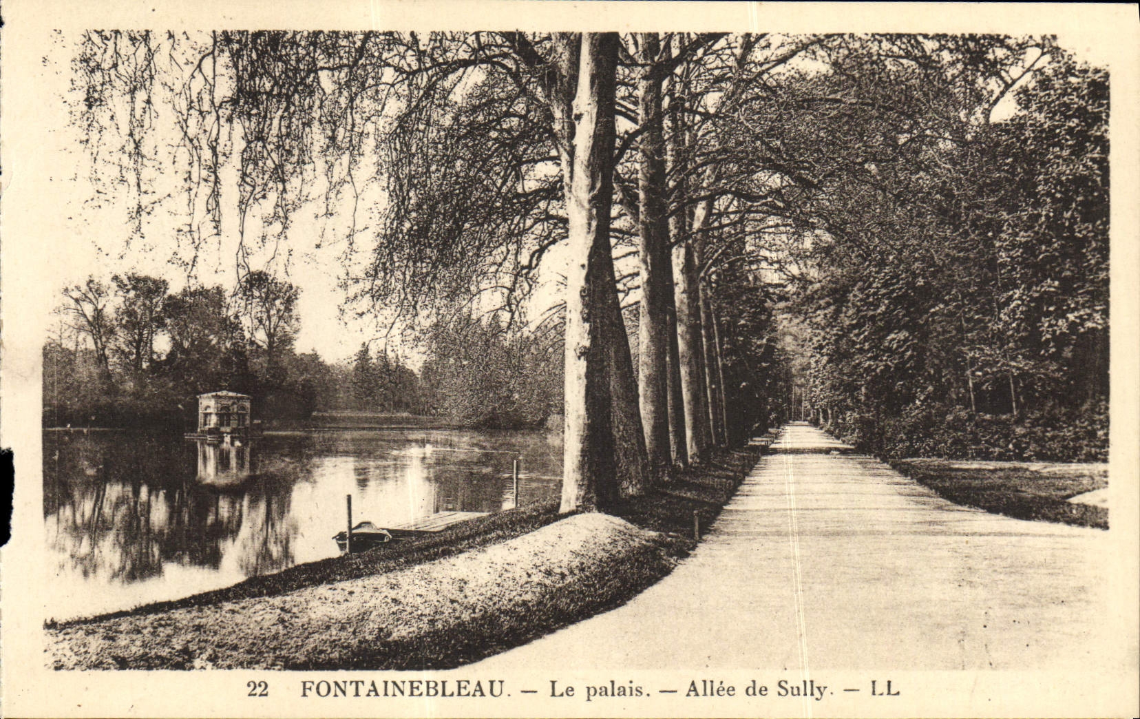 CPA Fontainebleau Le Palais Allee De Sully