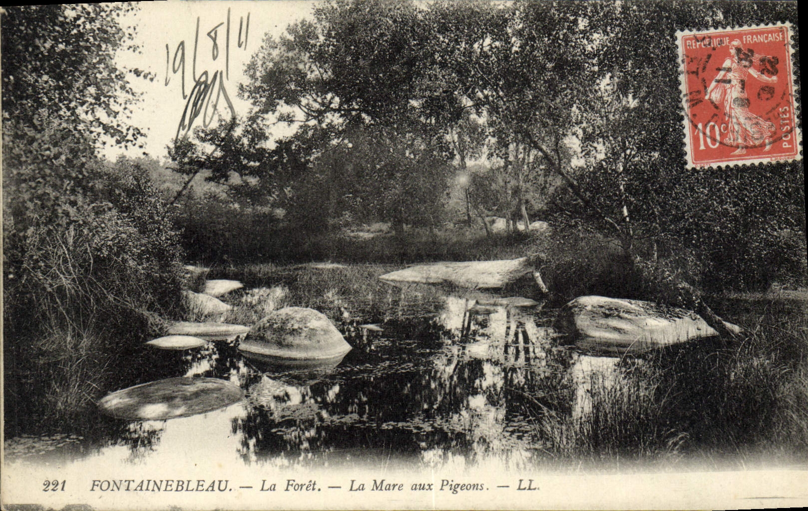 CPA Fontainebleau La Foret La Mare Aux Pigeons