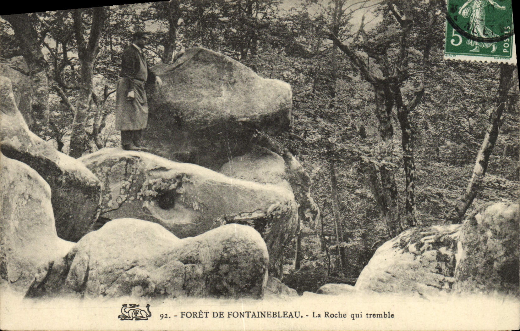 CPA Foret De Fontainebleau La Roche Qui Tremble