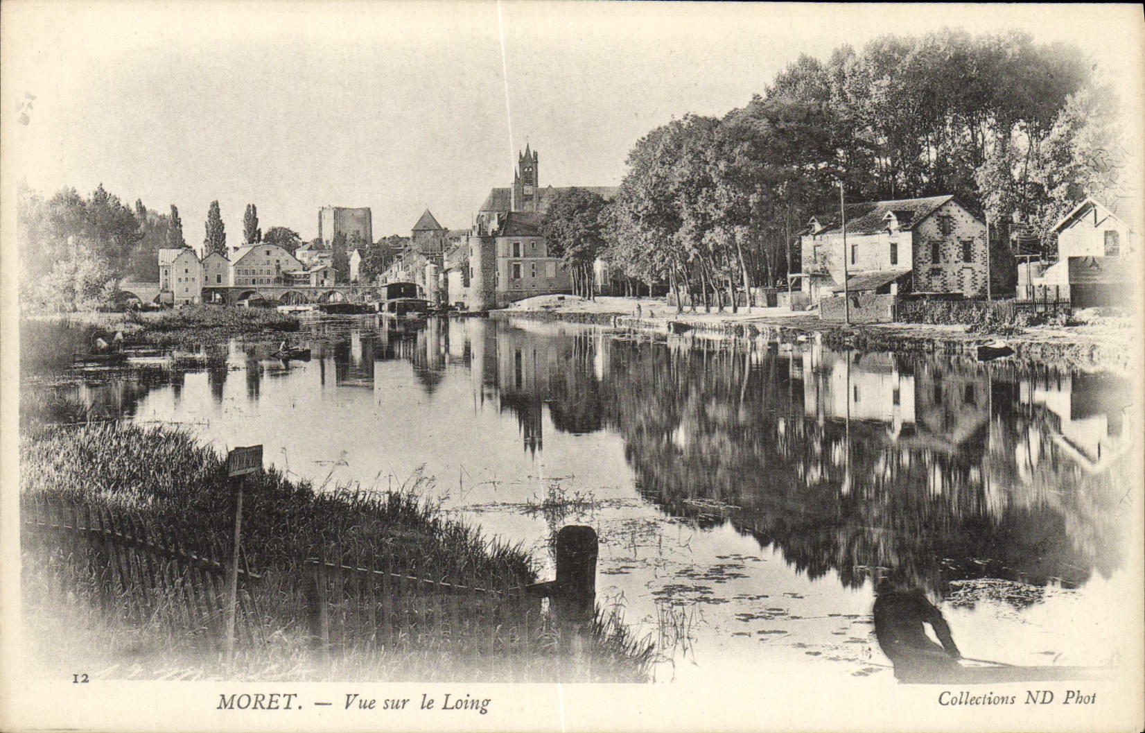 VINTAGE POSTCARD Moret Seen On Loing