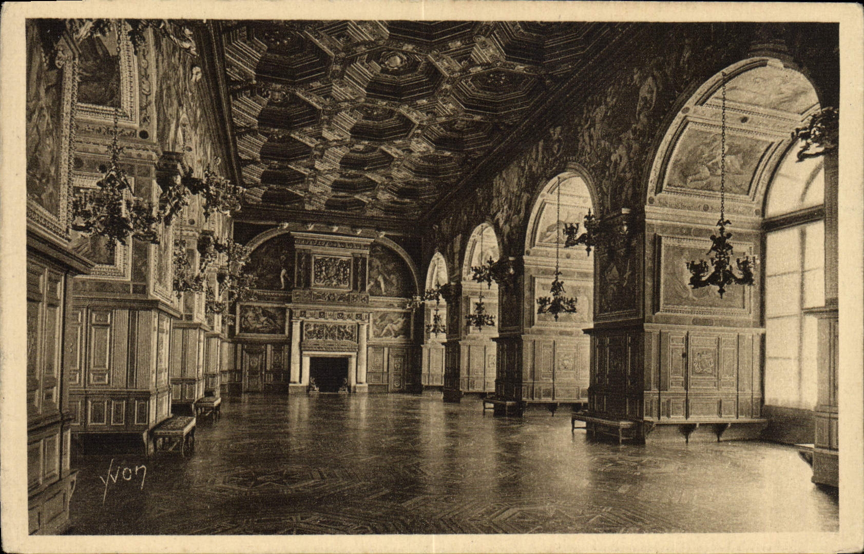 VINTAGE POSTCARD Soft France Palate De Fontainebleau Gallery Henri II