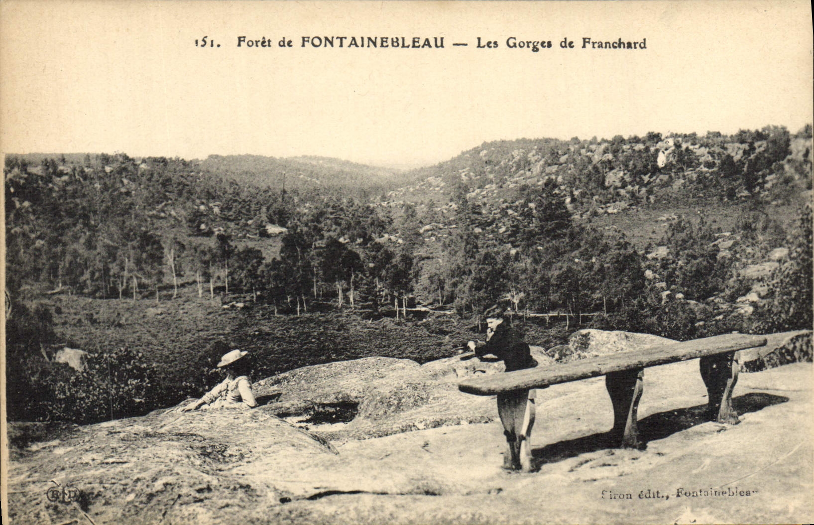 VINTAGE POSTCARD Drill De Fontainebleau the Falls De Franchard