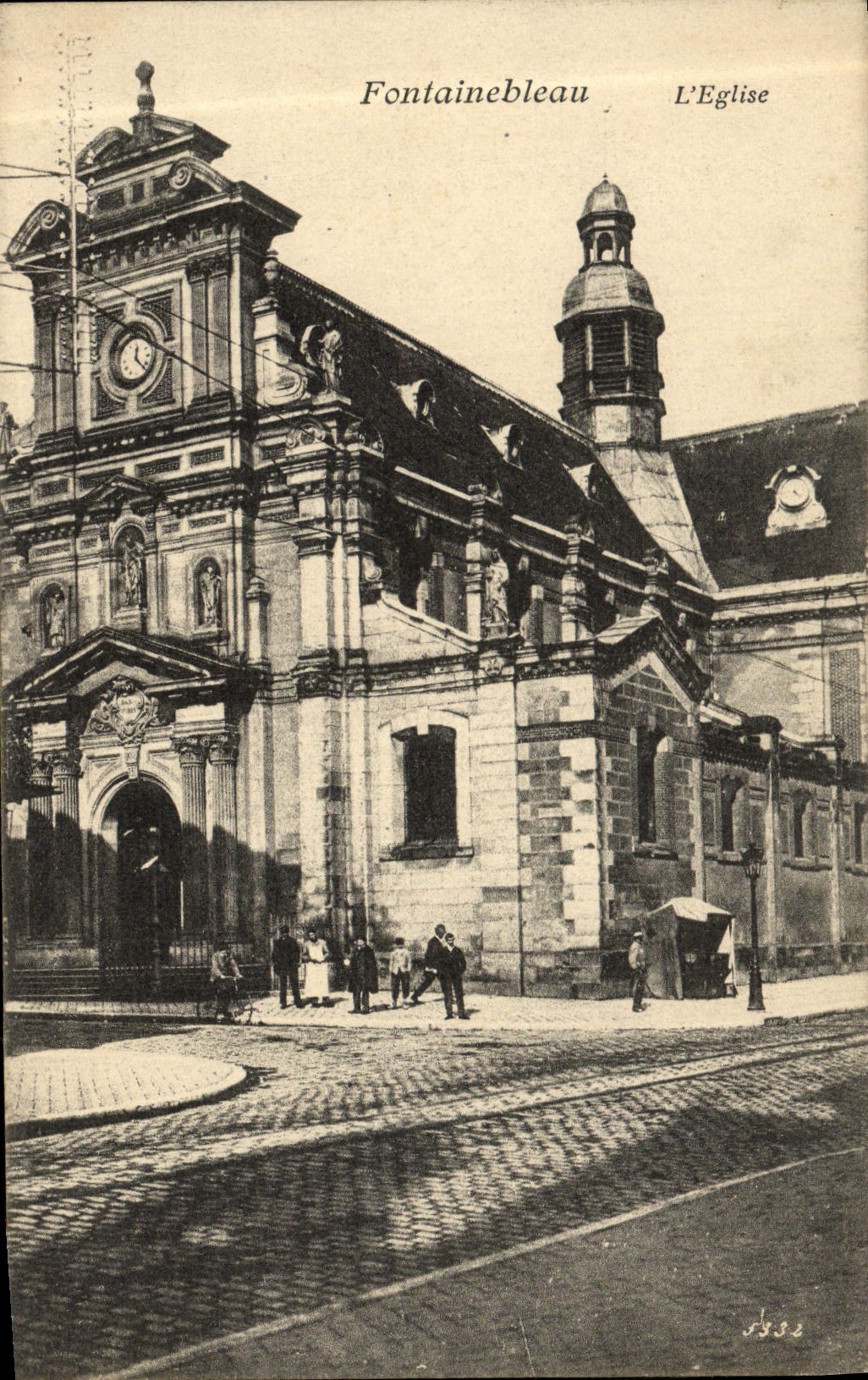 VINTAGE POSTCARD Fontainebleau the Church
