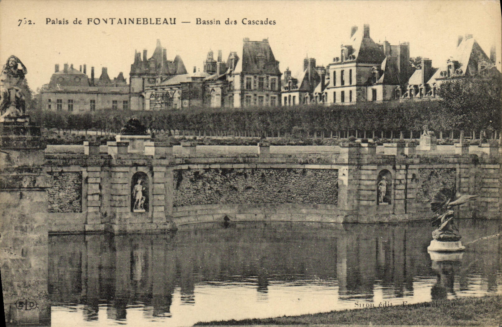 CPA Palais De Fontainebleau Bassin Des Cascades