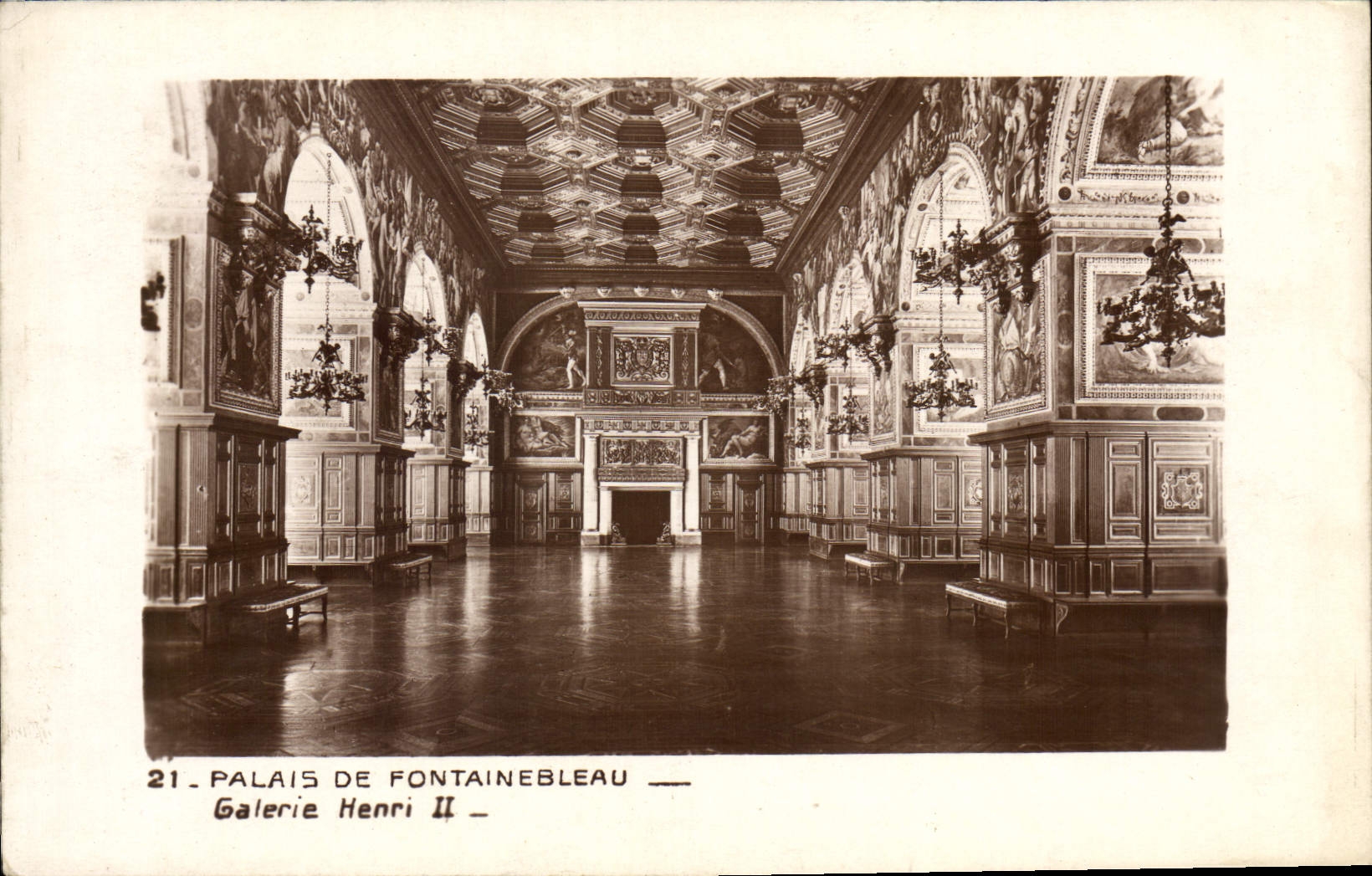 CPA Palais De Fontainebleau Galerie Henri II