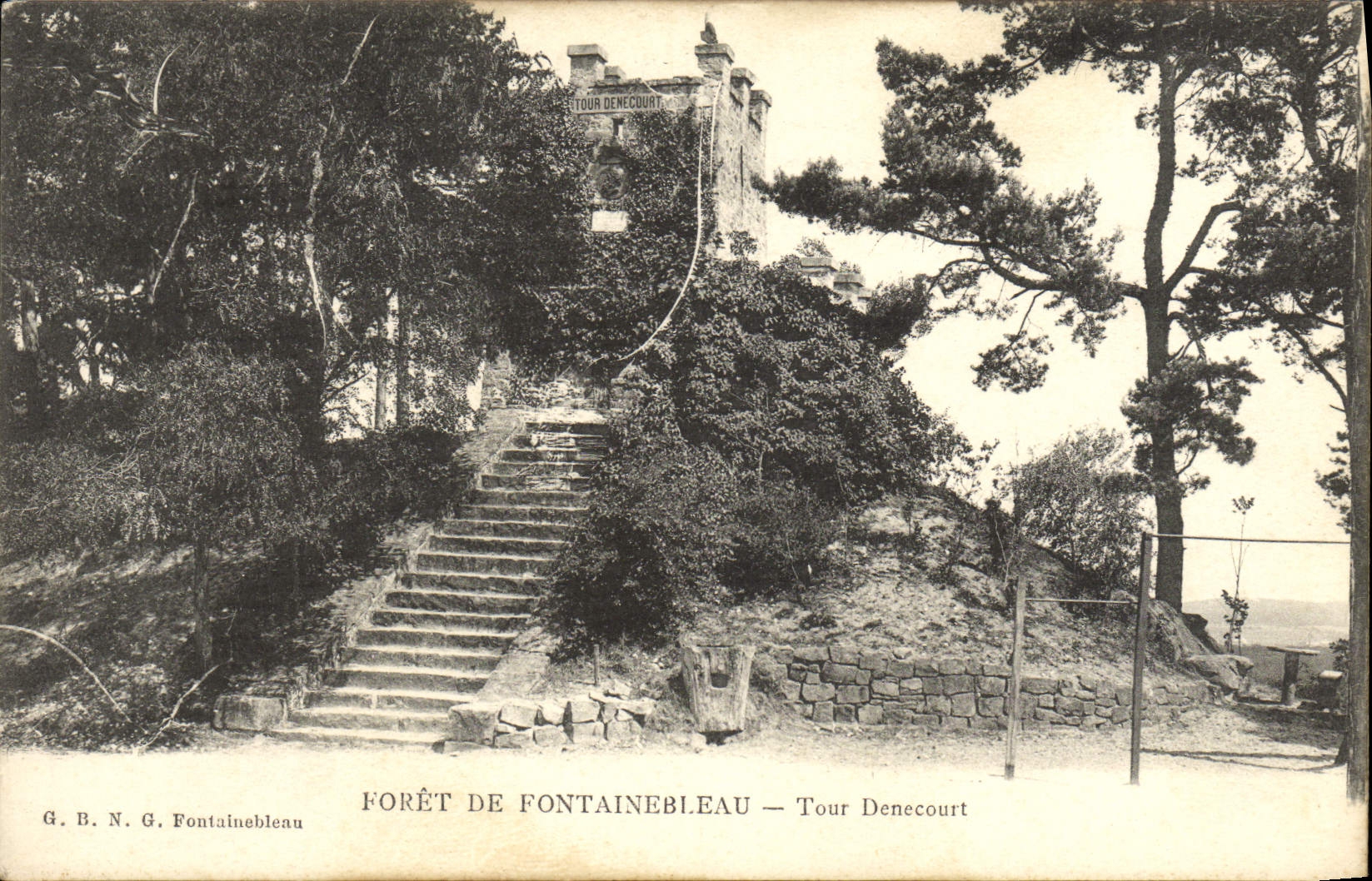 CPA Foret De Fontainebleau Tour Denecourt