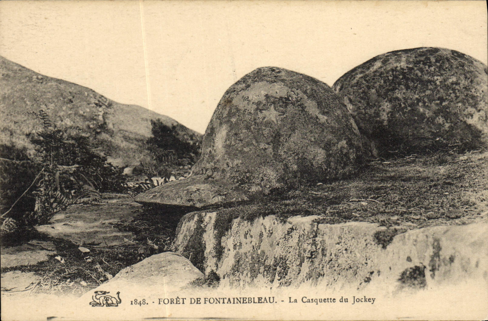 VINTAGE POSTCARD Drill De Fontainebleau the Cap Of the Jockey
