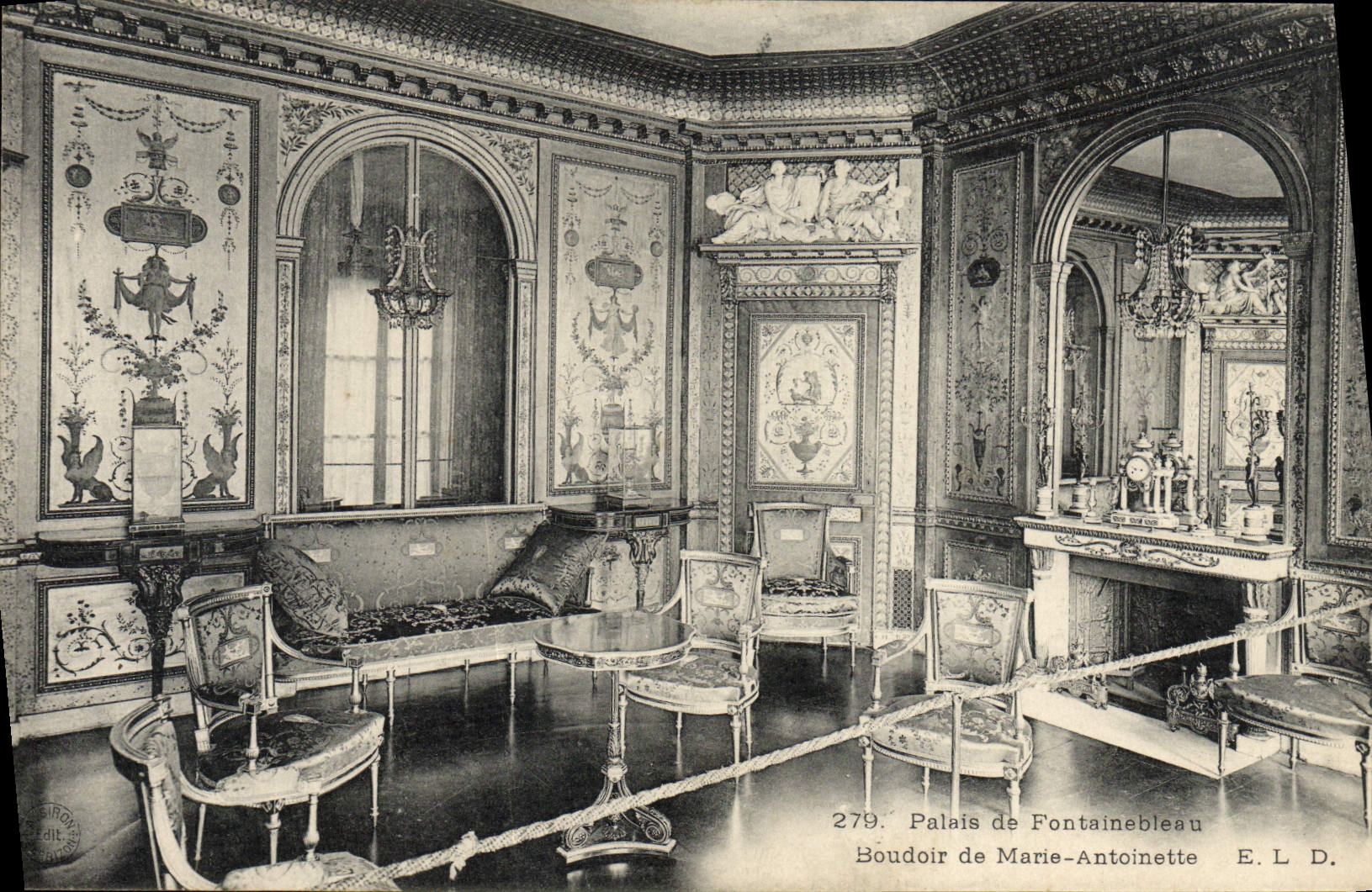 CPA Palais De Fontainebleau Boudoir De Marie Antoinette