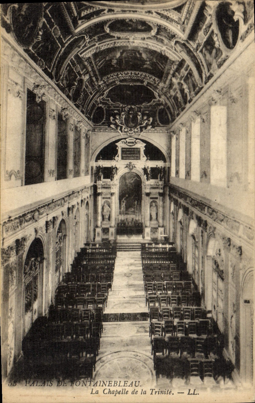 CPA Palais De Fontainebleau La Chapelle De La Trinite