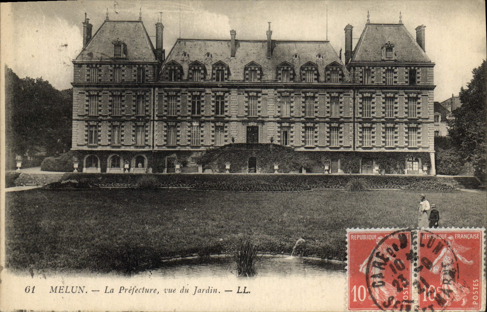 VINTAGE POSTCARD Melun Prefecture Seen Of the Garden