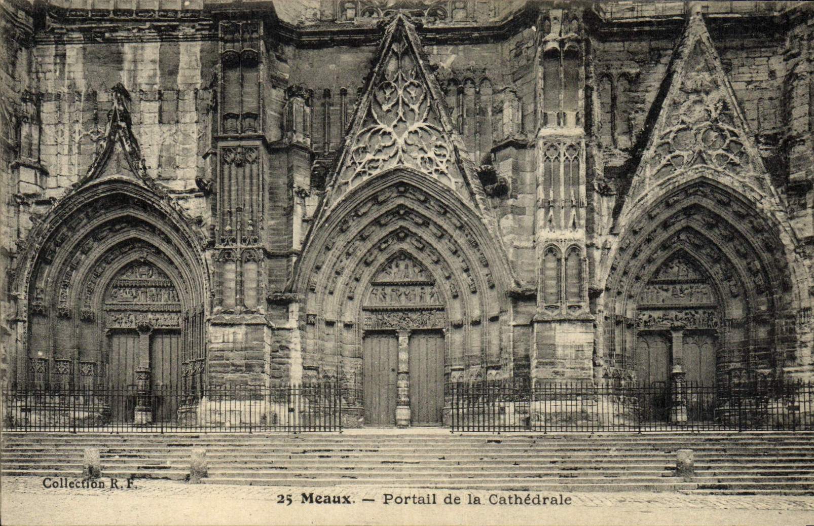 VINTAGE POSTCARD Meaux Gate Of the Cathedral