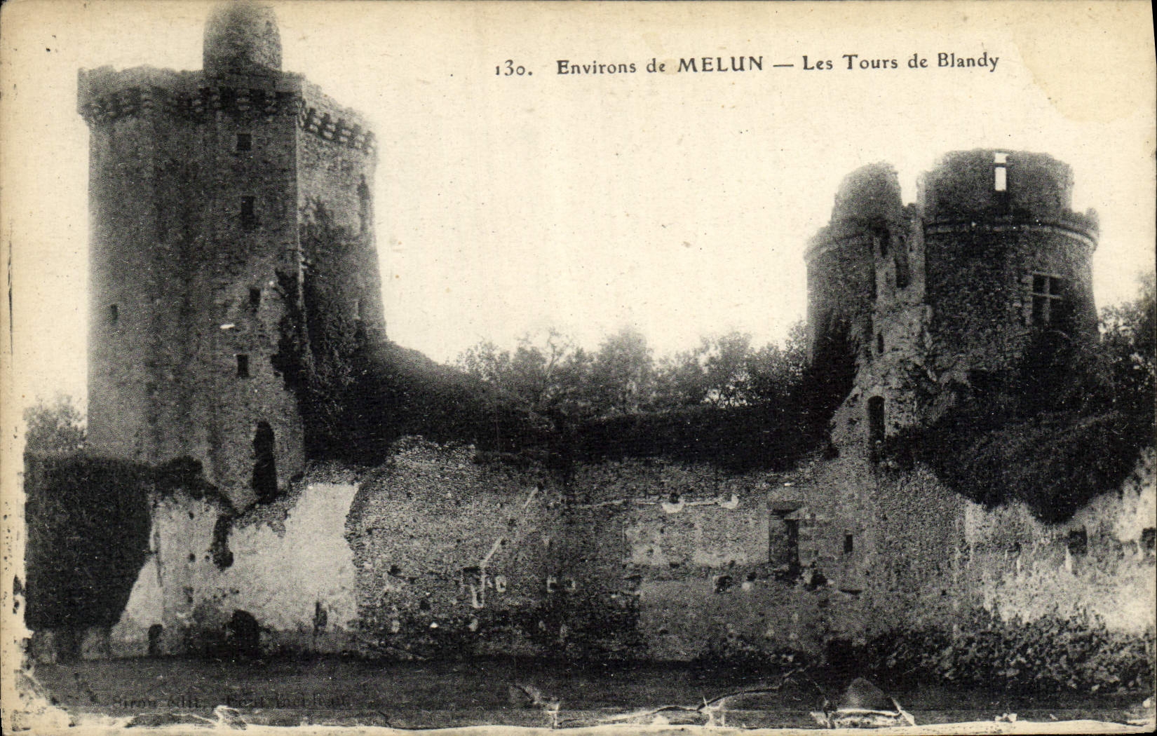 CPA Environs De Melun Les Tours De Blandy