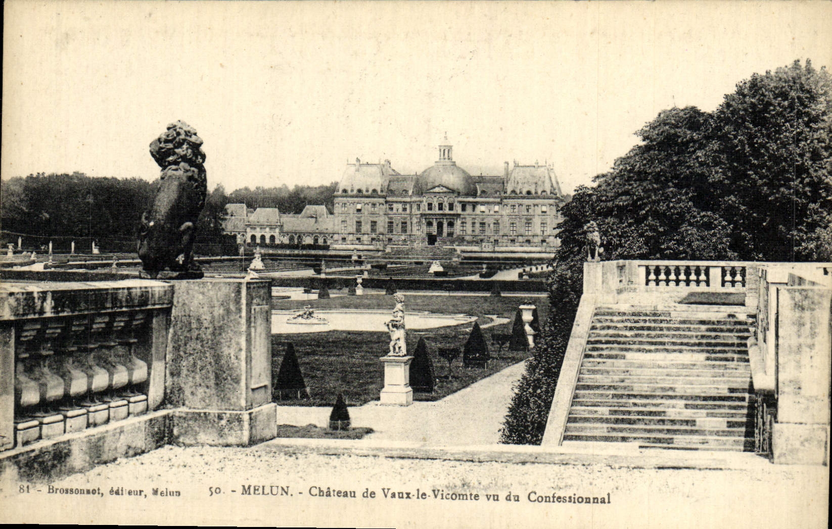 VINTAGE POSTCARD Melun Castle Of Be worth the Viscount Seen of the Confessional Lion