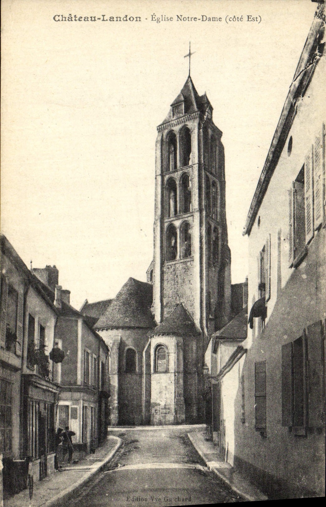 VINTAGE POSTCARD Castle Landon Notre Dame Church