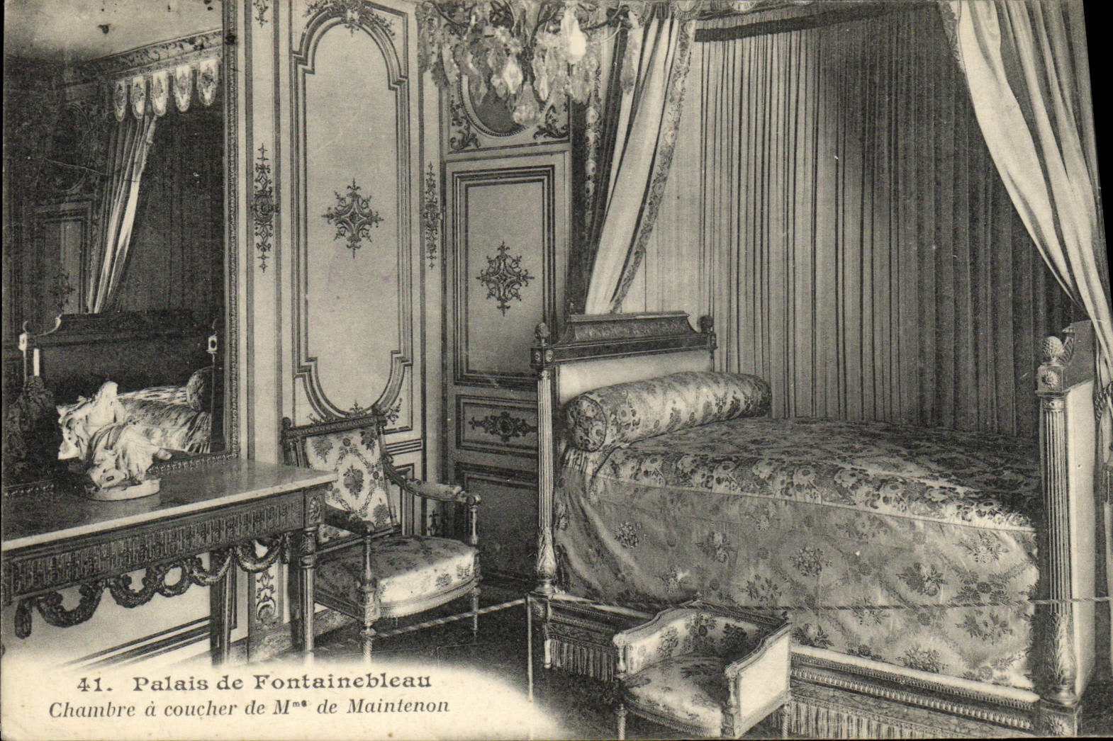 CPA Palais De Fontainebleau Chambre A Coucher De Maintenon