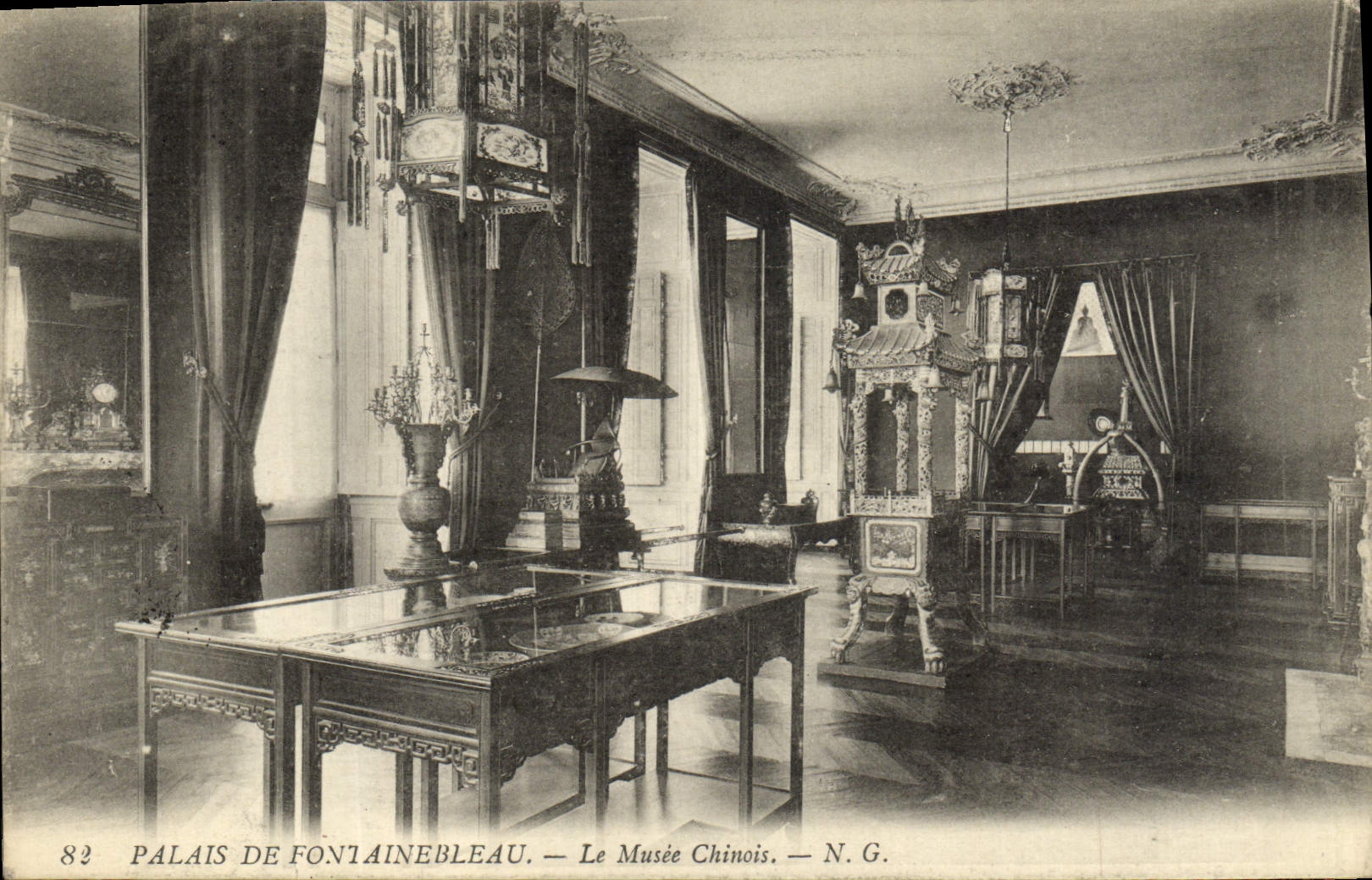 CPA Palais De Fontainebleau Le Musee Chinois