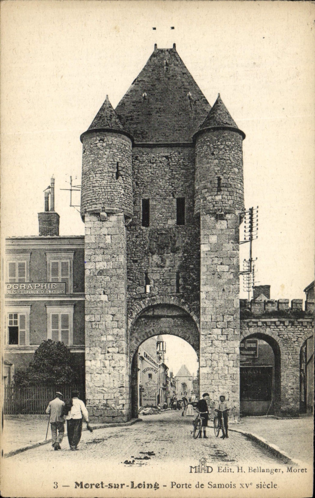 VINTAGE POSTCARD Moret On Loing Carries De Samois