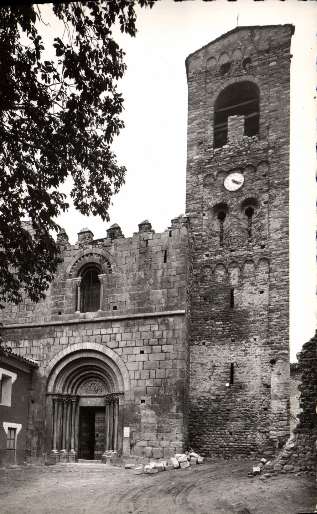 MODERN CARD Corneilla de Conflent Romance Church