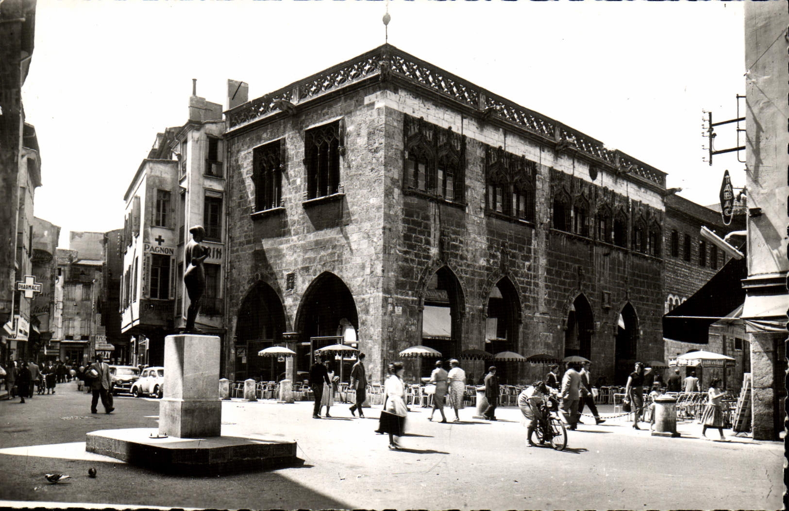 MODERN CARD Prepignan Places Cabin