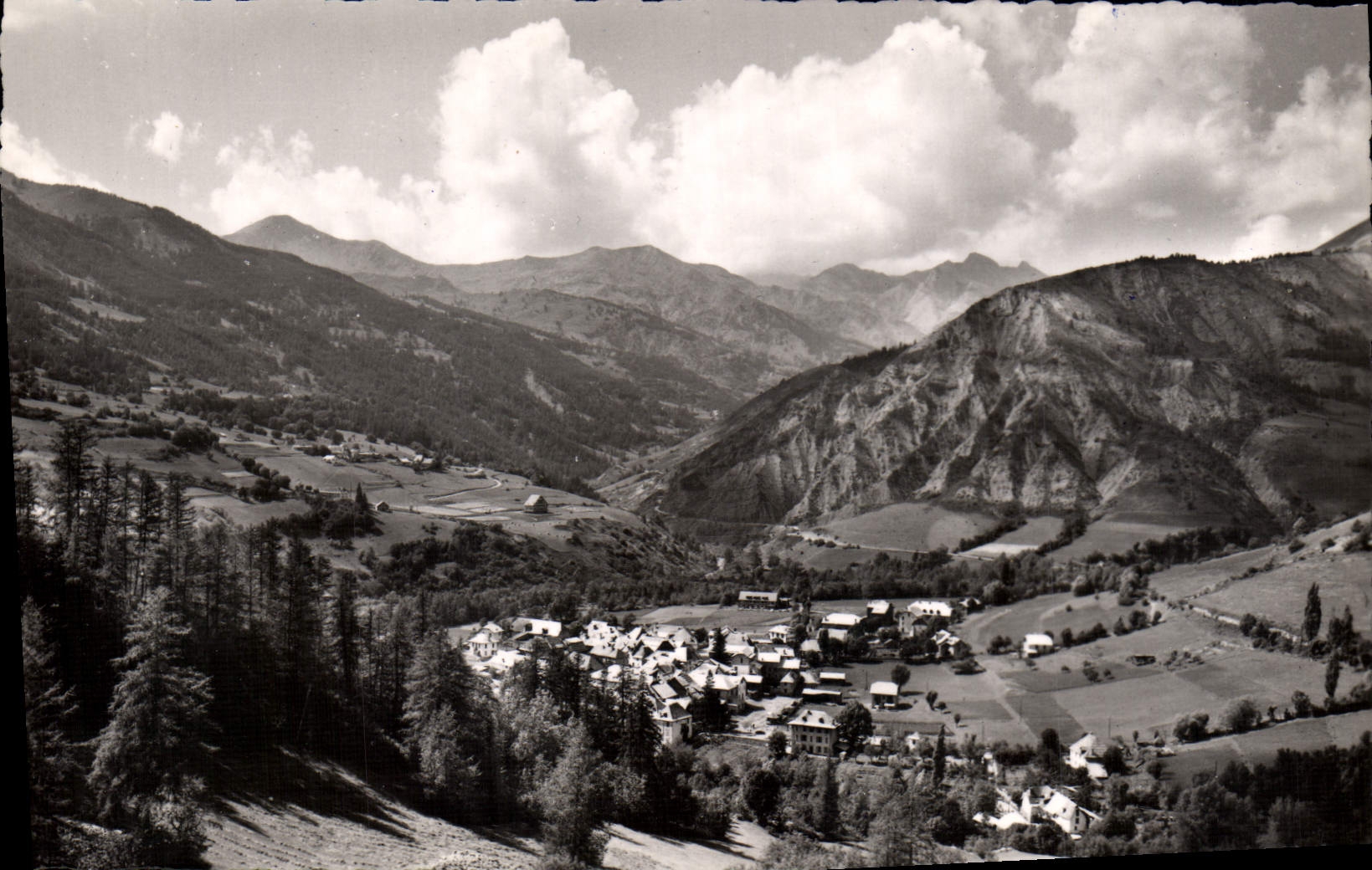 CPM Allos Vue Generale