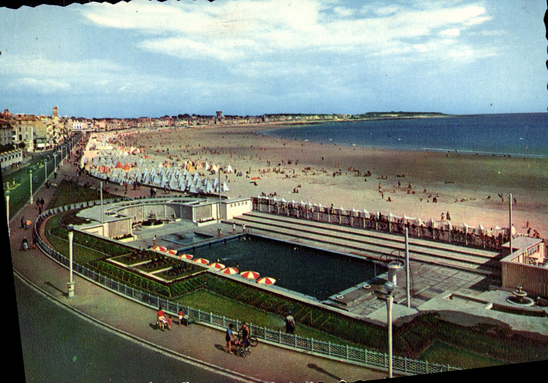 POSTAL MODERNA Sables d'Olonne la piscina y la playa