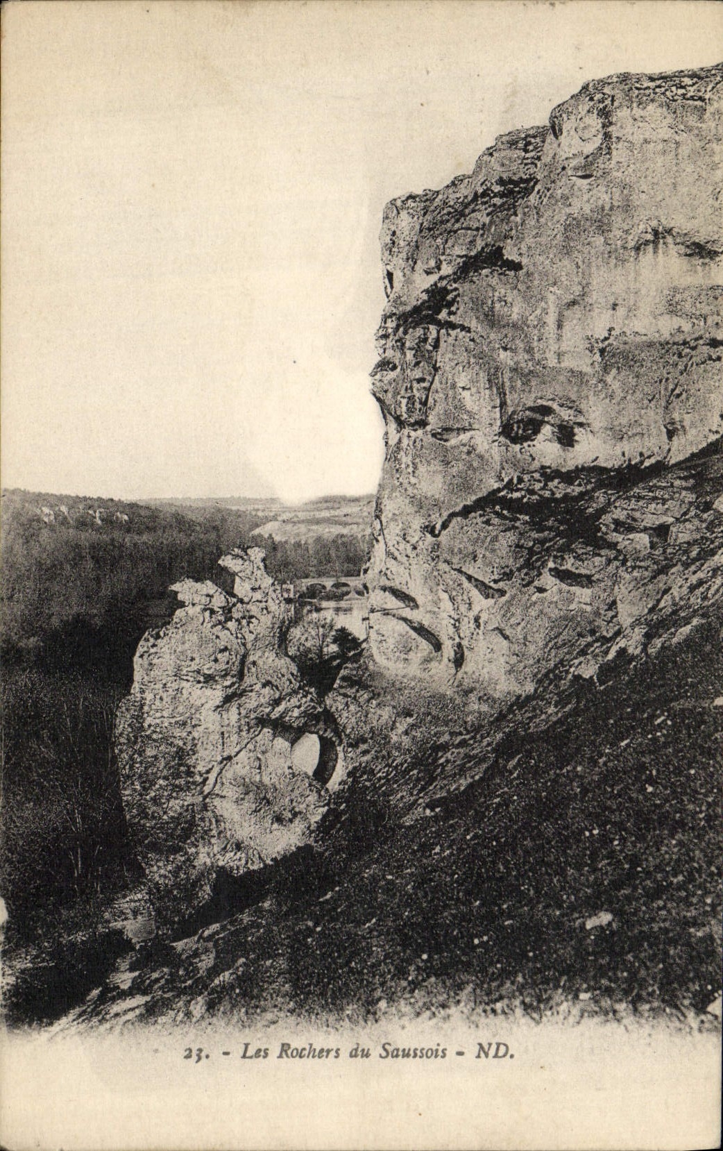 VINTAGE POSTCARD Rocks Of Saussois