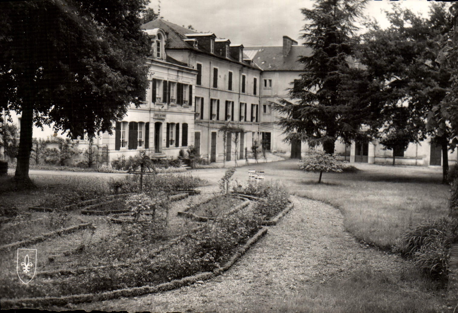MODERN CARD Pougues Water Hotel Of the Park